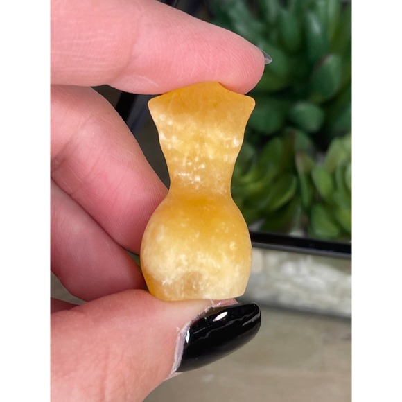 Mini Goddess body carving / sculpture crystal - Picture 4 of 6